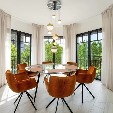 Zonnig Luxueuze La Coronne